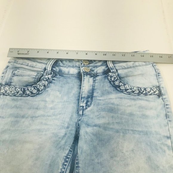 Mudd Girl's Size 16 Cuffed Short Denim Blue Jean Preowned - Picture 7 of 11